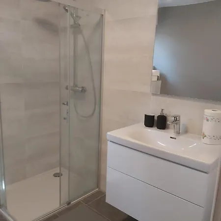 Paralotniarza 別荘 ボルスク