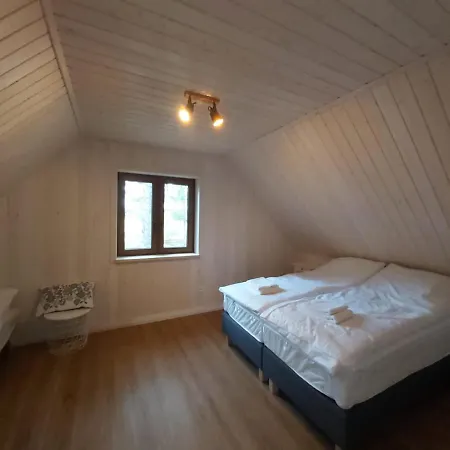 別荘 Paralotniarza *